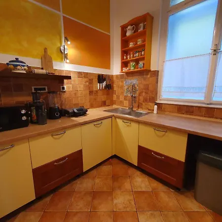 Lola Bivio Apartment