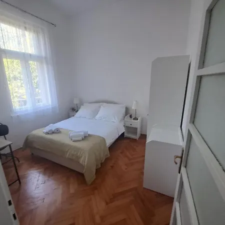 Apartment Lola Bivio Rijeka