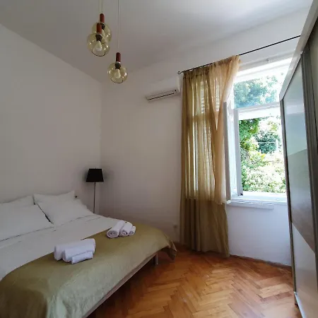 Lola Bivio Apartment *